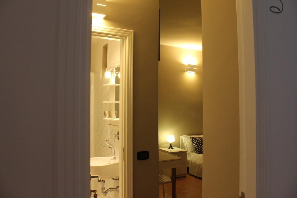 Bed And Breakfast Charming House 巴列塔 客房 照片