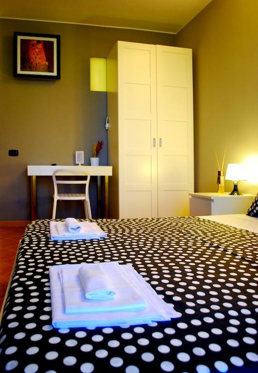 Bed And Breakfast Charming House 巴列塔 客房 照片