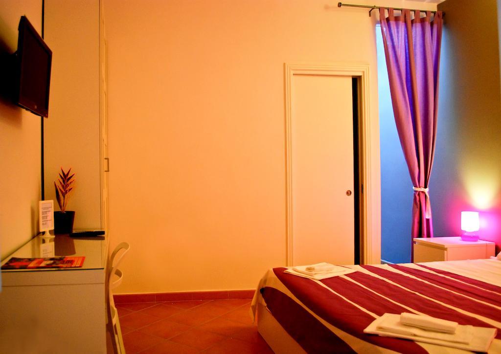 Bed And Breakfast Charming House 巴列塔 客房 照片